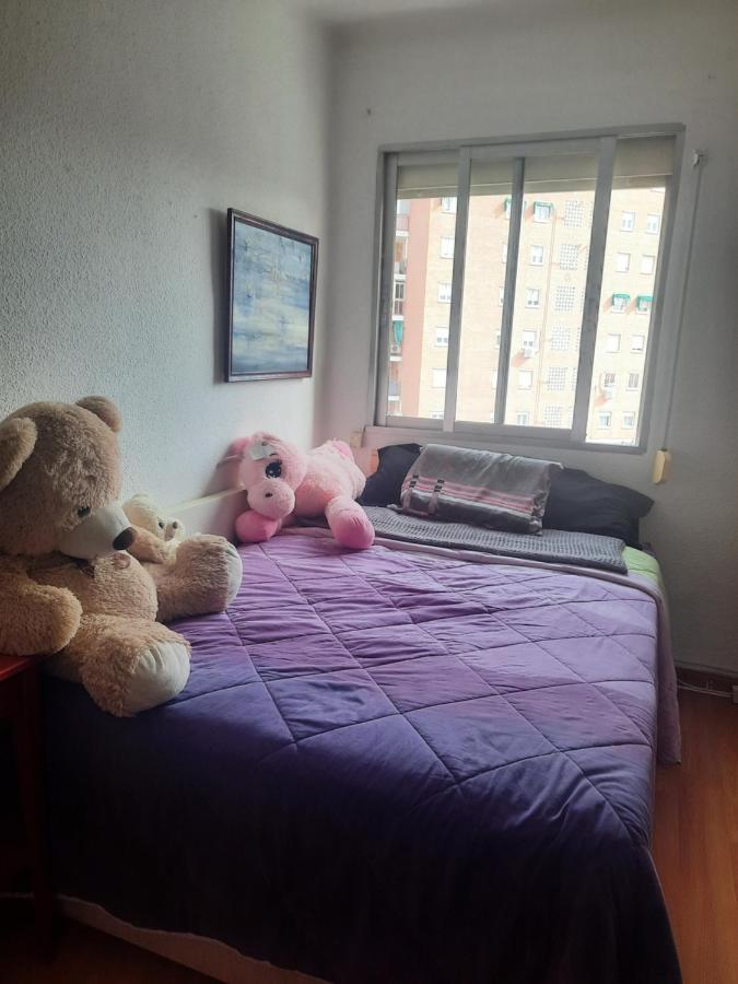 Una Habitacion Individual En Casa Familiar Dentro De Ciudad Patrimonio De La Humanidad Алькала-де-Энарес Экстерьер фото